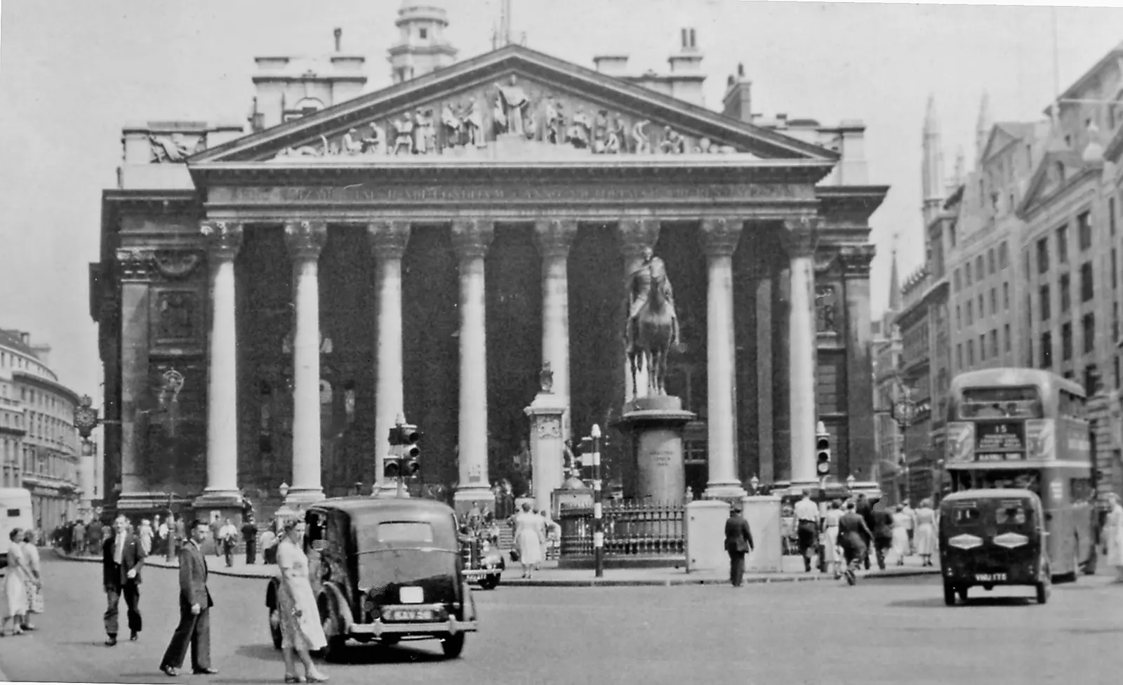 Royal Exchange at the Bank intersection, City of London, photographed 14 July 1955; contextual scene from the year the book was produced, not the book launch or a Guinness office. Ben Brooksbank, Geograph / Wikimedia Commons, https://commons.wikimedia.org/wiki/File:London_Royal_Exchange_geograph-3066899-by-Ben-Brooksbank.jpg, CC BY-SA 2.0 (https://creativecommons.org/licenses/by-sa/2.0/). Attribution: Ben Brooksbank, “Royal Exchange, Bank Intersection, 1955,” CC BY-SA 2.0, via Wikimedia Commons. Checked 2026-10-18.