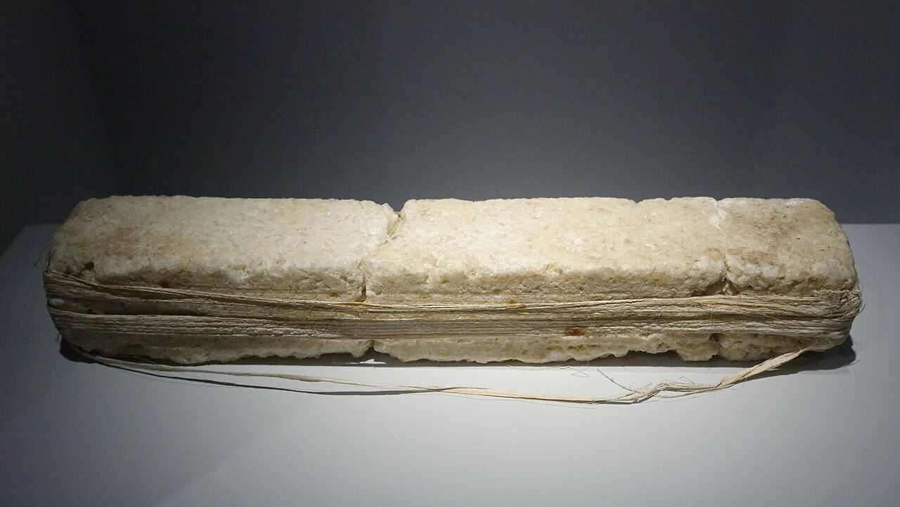 amolye salt bar used as currency by Amhara people in northern Ethiopia; object collected at Addis Ababa and held by the Musée du quai Branly (accession 71.1931.74.3569; circa 1830).
