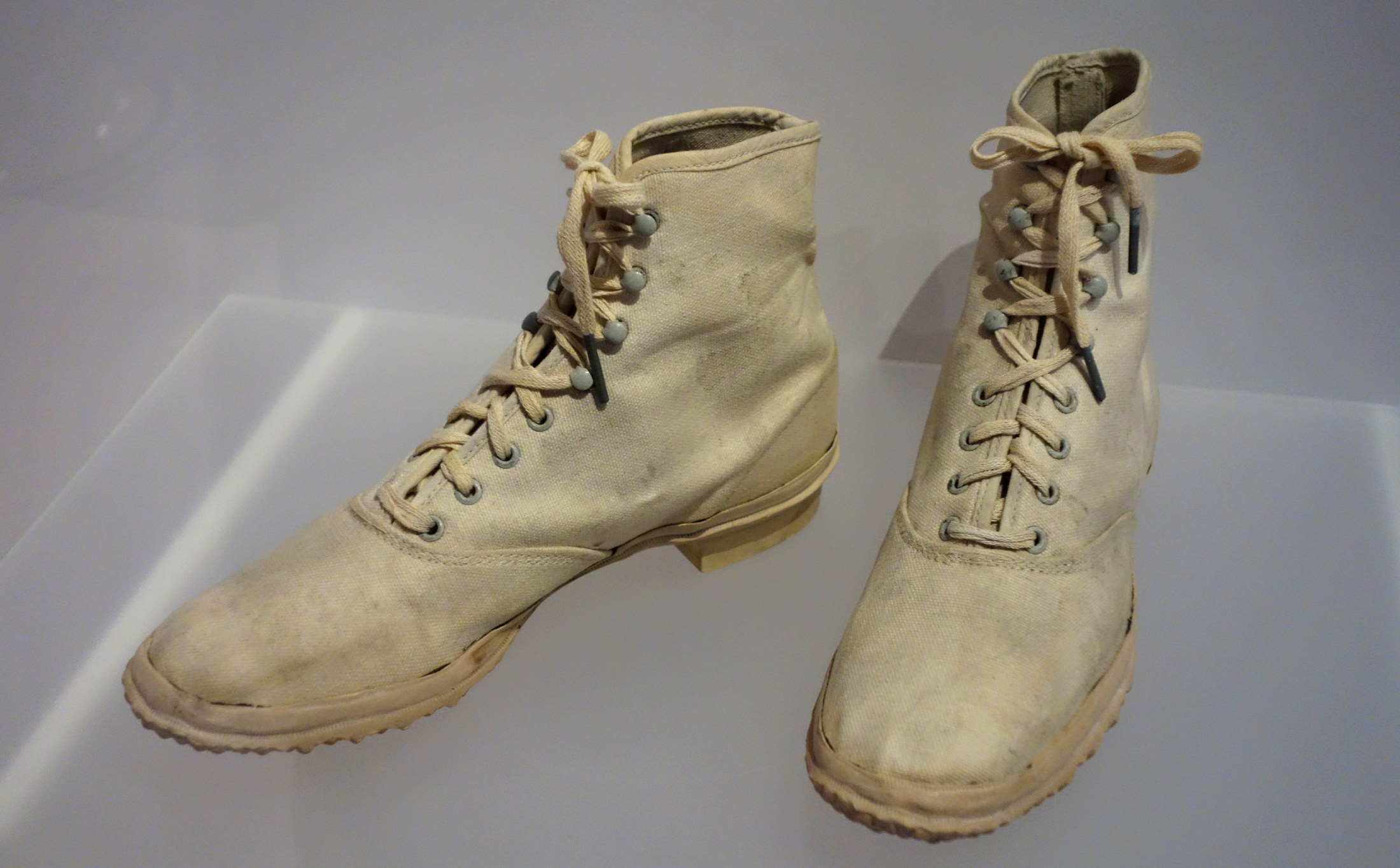 Woman's Keds Champion sneaker, 1916, Bata Shoe Museum, Wikimedia Commons, CC0. https://commons.wikimedia.org/wiki/File:Keds_Champion_sneaker,_woman's,_1916_-_Bata_Shoe_Museum_-_DSC00729.JPG