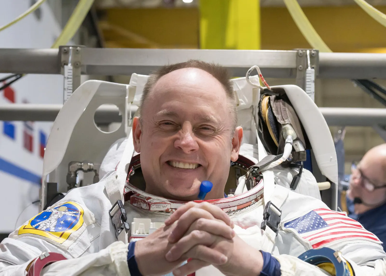 NASA/JSC image jsc2023e080760, NASA astronaut Mike Fincke training for a spacewalk at NBL, 15 December 2023. NASA credit in NASA metadata. Source: https://images-assets.nasa.gov/image/jsc2023e080760/jsc2023e080760~large.jpg.
