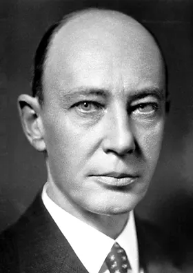 George Richards Minot, Nobel laureate in Physiology or Medicine 1934. Source and author: Nobel Foundation; dated 1934. Wikimedia Commons: https://commons.wikimedia.org/wiki/File:George_Minot_nobel.jpg. Marked public domain in Sweden under photographic-work provisions; jurisdiction caveats apply. Credit: Nobel Foundation.
