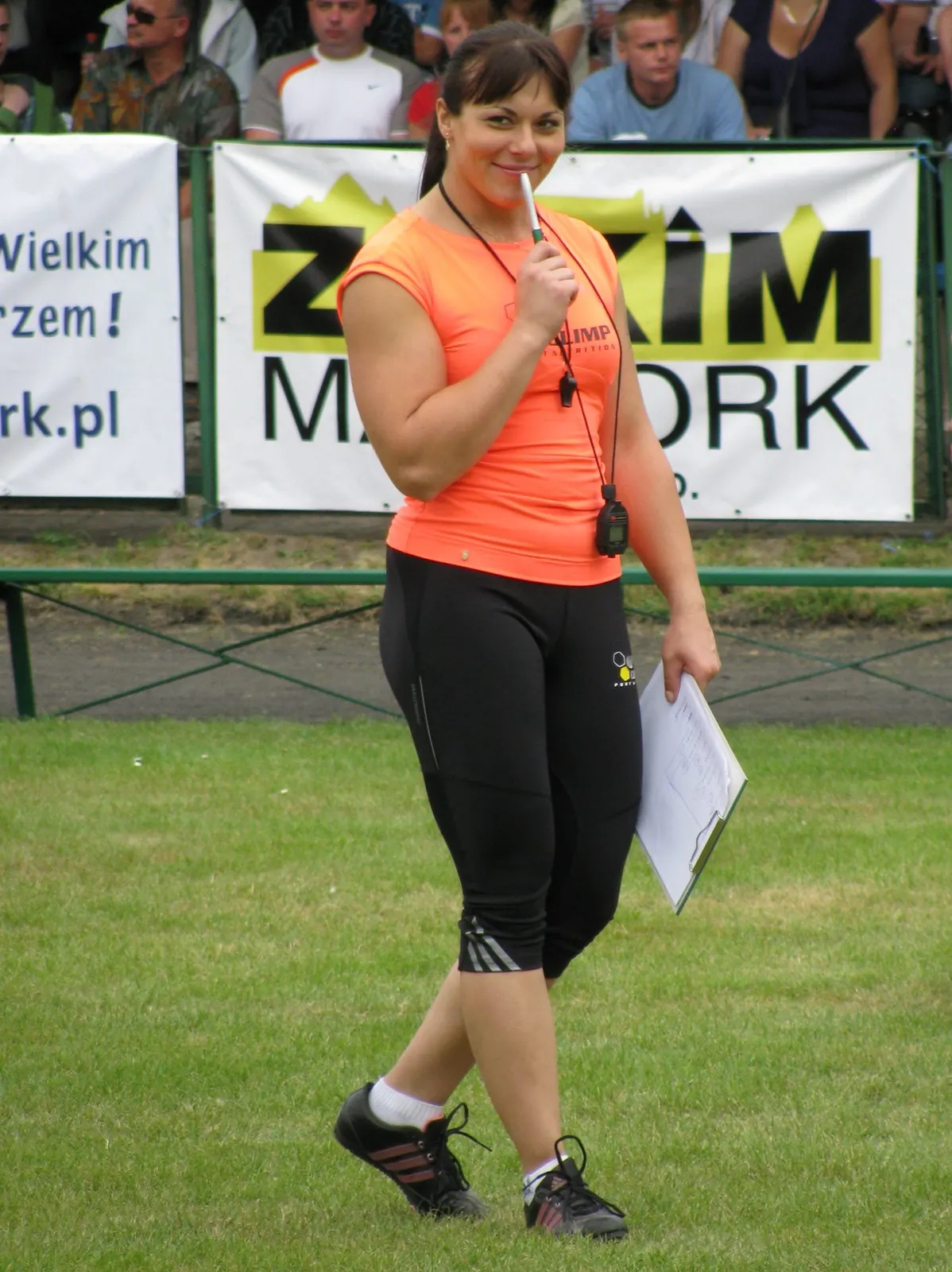Aneta Florczyk at a sporting event in 2009; photographer Artur Andrzej; CC BY-SA 3.0. Original page: https://commons.wikimedia.org/wiki/File:Aneta_Florczyk.jpg. Attribution: Artur Andrzej, CC BY-SA 3.0, via Wikimedia Commons. License: https://creativecommons.org/licenses/by-sa/3.0/. Resized to 1800 px maximum dimension, JPEG quality 88; no crop.